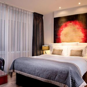 Camera deluxe con letto queen size